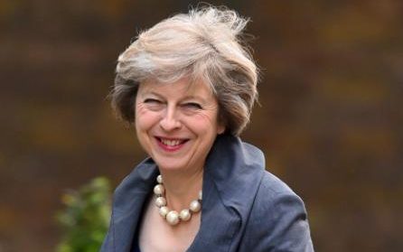 英国首相：鞋子是最爱，对鼻子不满意