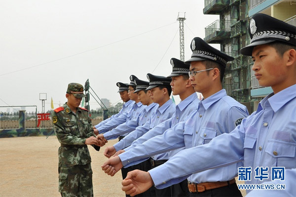 国办印发“辅警”管理文件 受过刑罚人员不得担任辅警