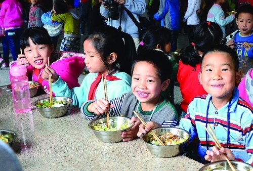 农村学生营养改善计划将覆盖所有国贫县