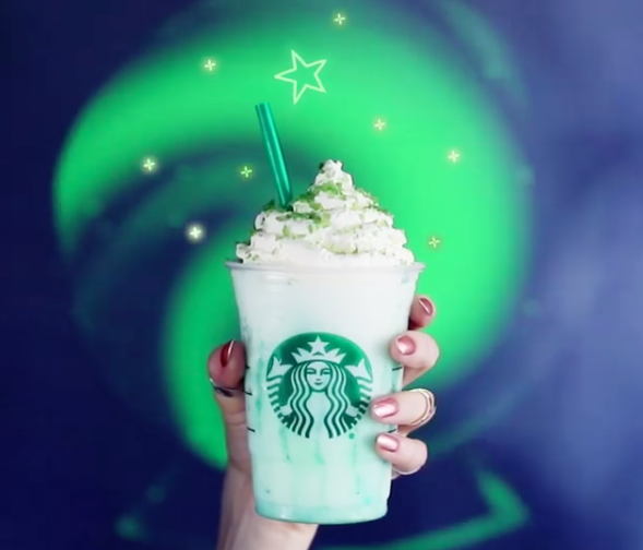星巴克在北美推出限时网红产品 水晶球星冰乐!
