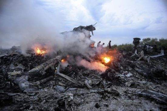 马来西亚总理质疑MH17调查结果