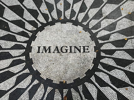 青少年英语笑话：Imagination, Limited 想像有限公司