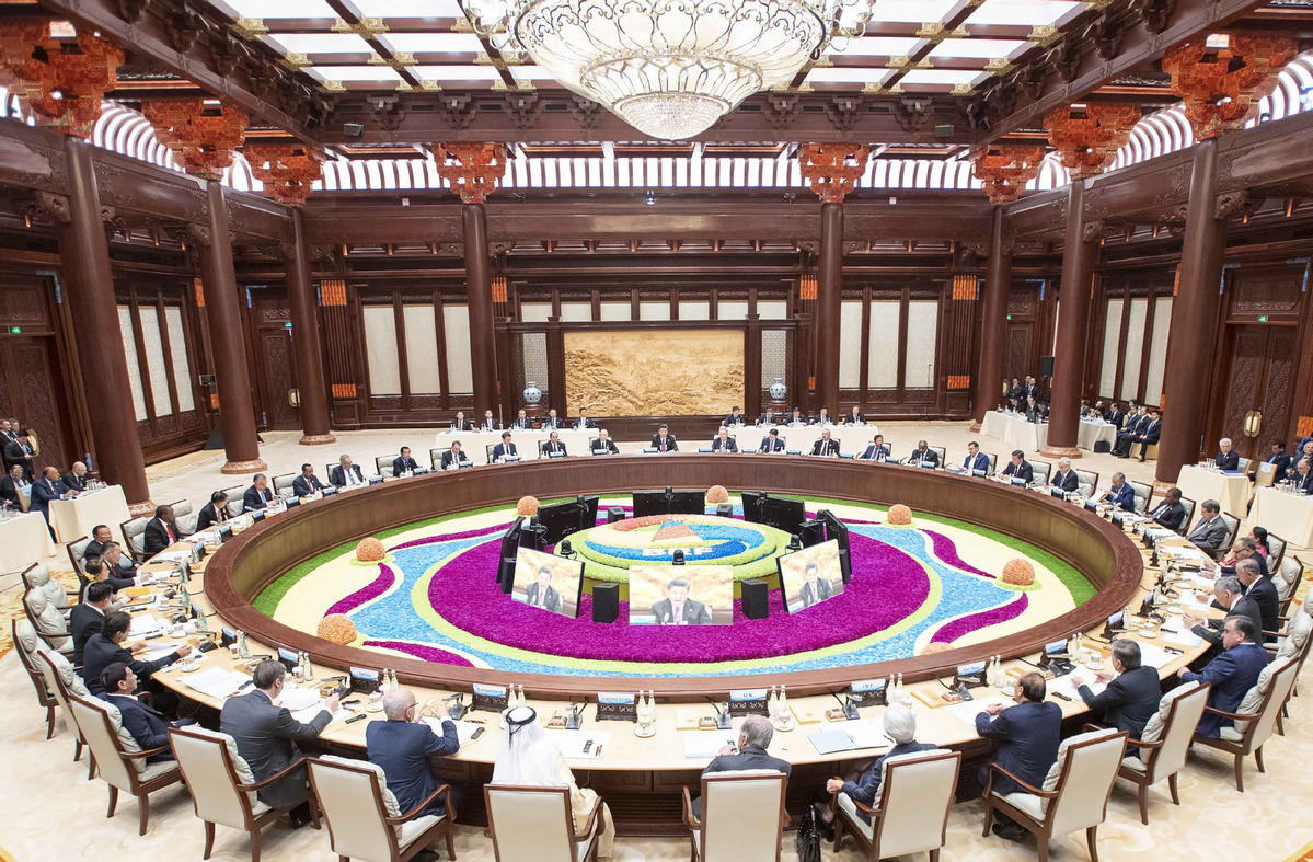 每日一词∣中国特色大国外交 major country diplomacy with Chinese characteristics